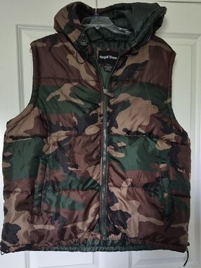 Regal Wear Camouflage Puffer Vest with Hood 3XL